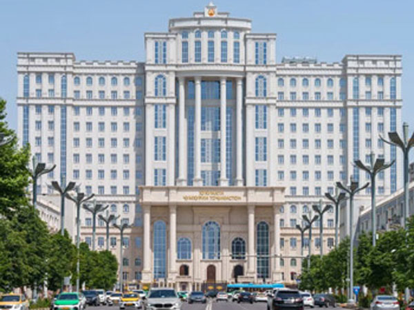 Hilfe für das Parlamentsgebäude in Tadschikistan