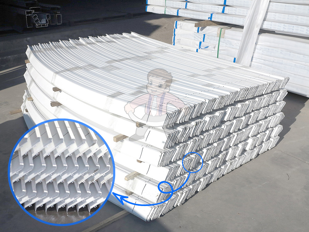 Bearbeitung des Biegens von Aluminiumlamellen