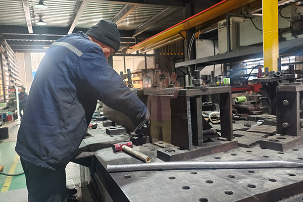 Biegen von Bögen: Techniken und Materialien für präzise Rohr- und Profilbearbeitung