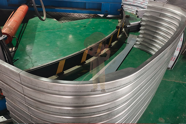 Automobil-Biegetechnik für Sonderprofile: Effizient, stabil und maßgenau